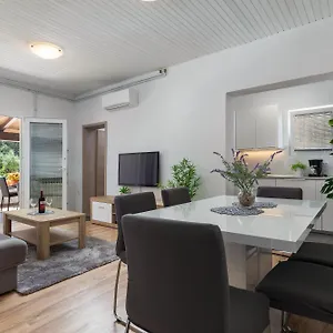  Apartman Elita