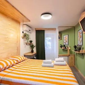 & Split-two Different Units! , Spalato Croazia